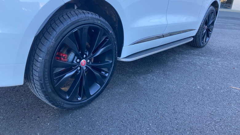 Jaguar F-Pace 2.0 D200 R-Dynamic Black 5dr Auto AWD Diesel Estate